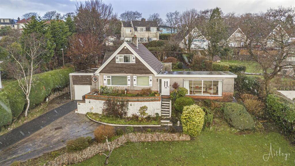 Main image of property: Heol Glasnant, Killay, Swansea