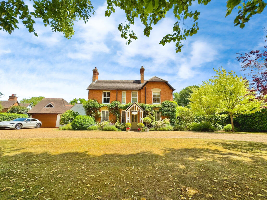Main image of property: Stratford-upon-avon, Former Parsonage, Nr 4000 Sq Ft