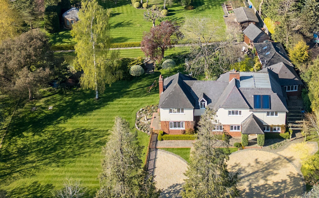 Main image of property: Clearwell House, Nearly 2 Acres, No Chain