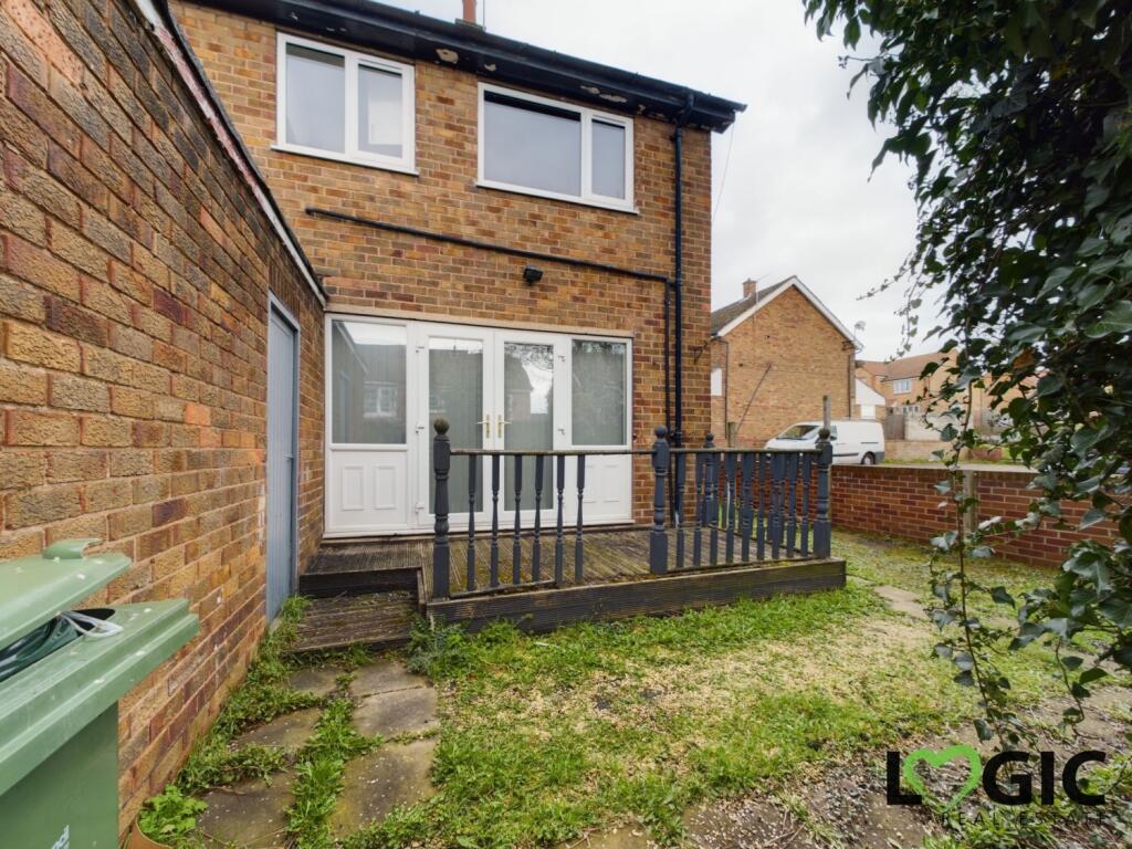 2 bedroom terraced house for sale in Cotterill Road, Knottingley, West