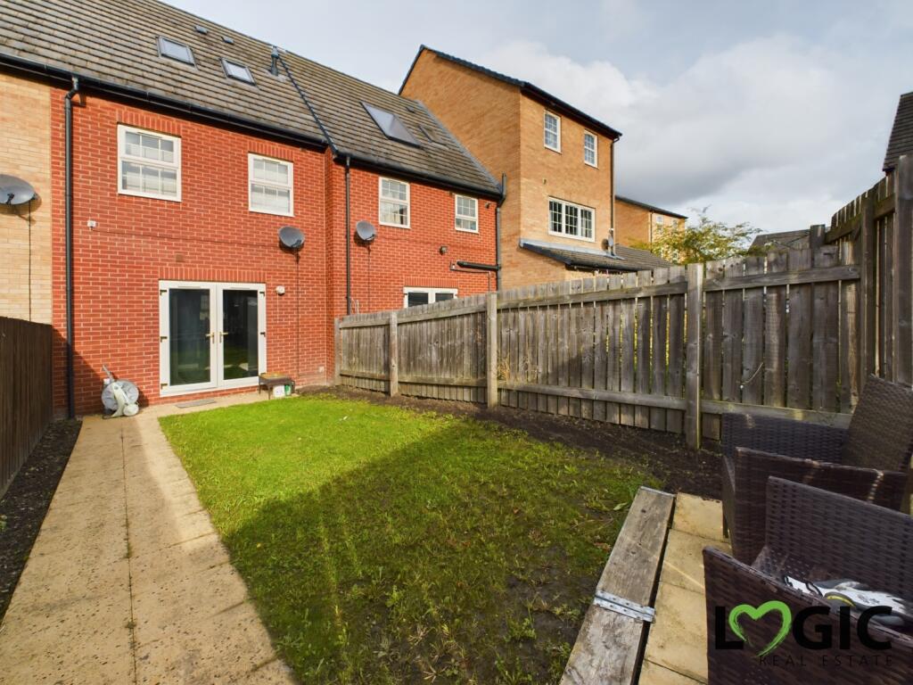 3 bedroom terraced house for sale in Burntwood Road, Grimethorpe