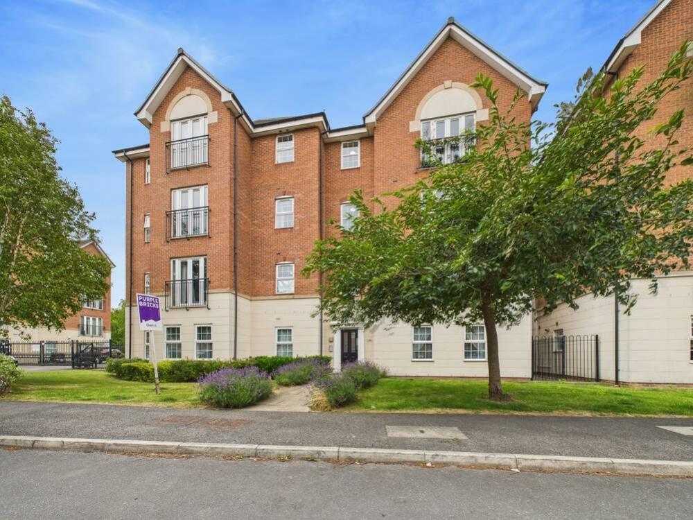 Main image of property: Priory Chase, Pontefract, West Yorkshire, WF8