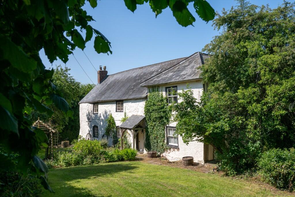 Main image of property: HR1