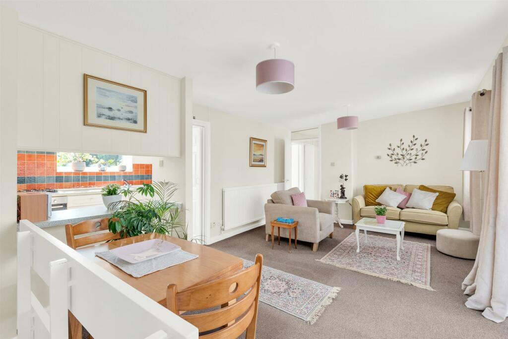 2 bedroom for sale in Ham View, Shirley, CR0
