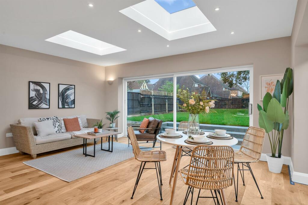 Additional property image - Homesdale Road, Petts Wood