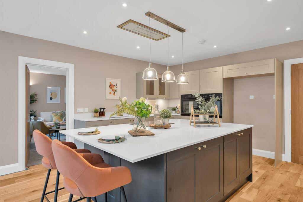 Additional property image - Homesdale Road, Petts Wood