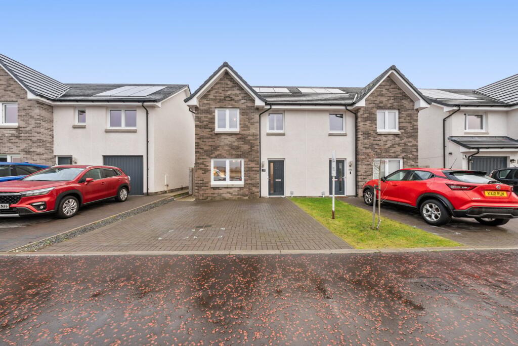Main image of property: Snabhead View, Bannockburn, Stirling, FK7