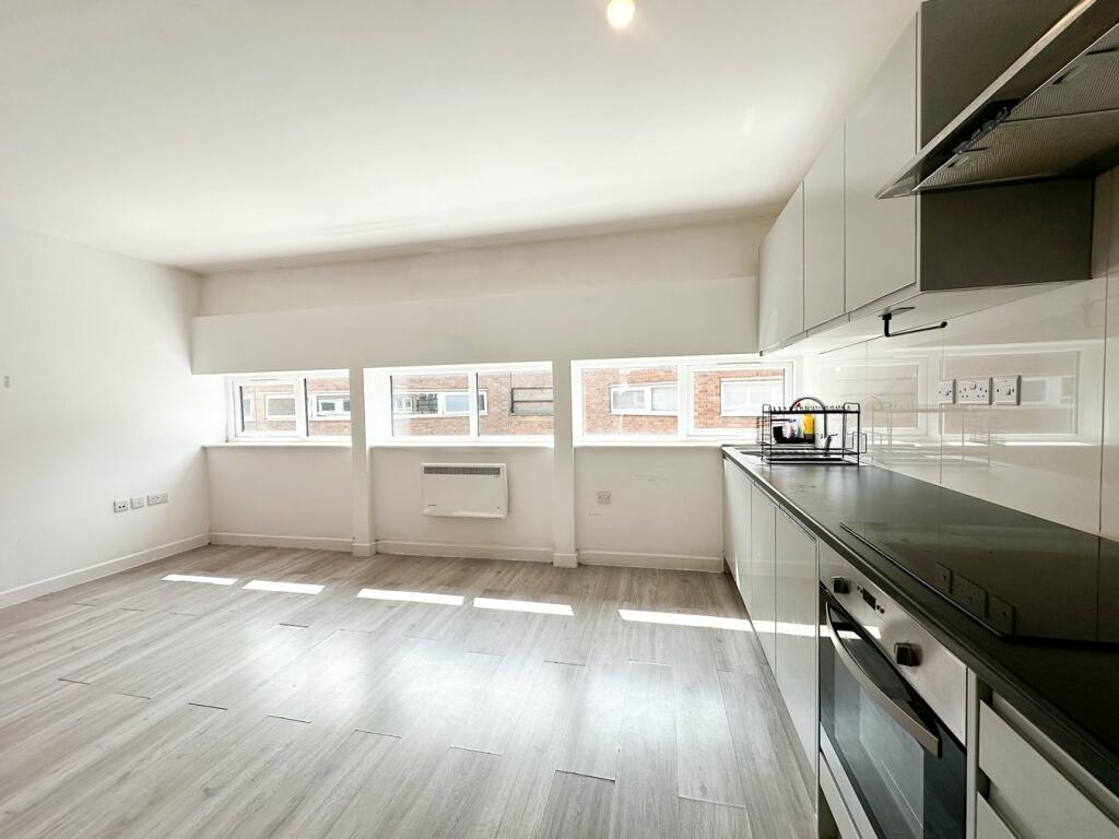 Additional property image - High Street, Cradley Heath, B64