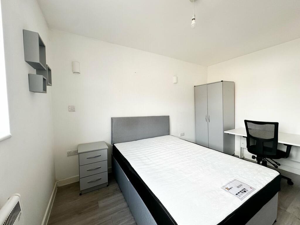 Additional property image - High Street, Cradley Heath, B64
