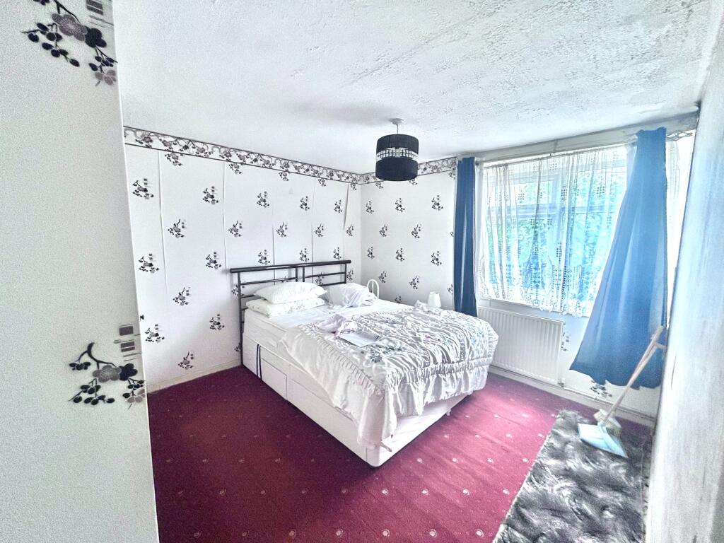 Additional property image - South Road, Almondsbury, Bristol