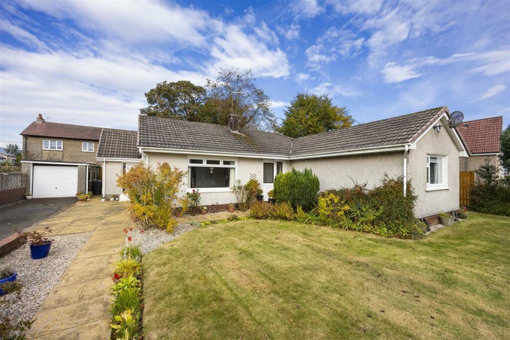 4 Bedroom Detached Bungalow For Sale In Quarry Drive, Kirkintilloch 