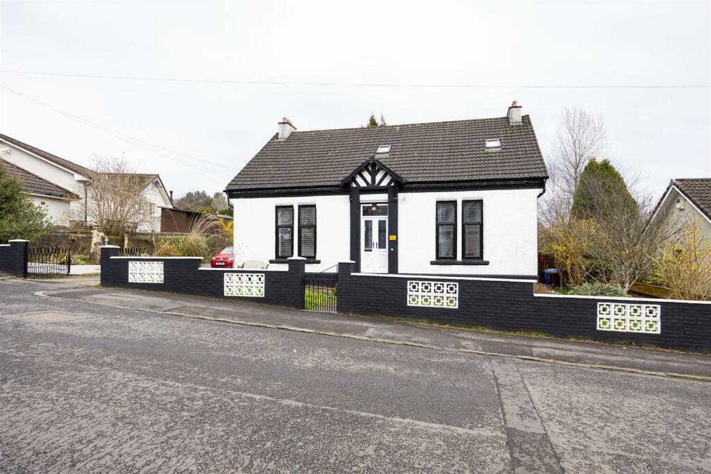 4 bedroom detached house for sale in Lochend Road, Gartcosh, G69