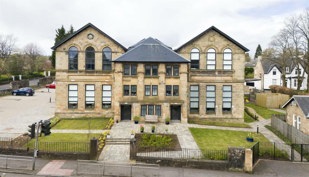 2 bedroom apartment for sale in Fern Court, Lenzie. G66