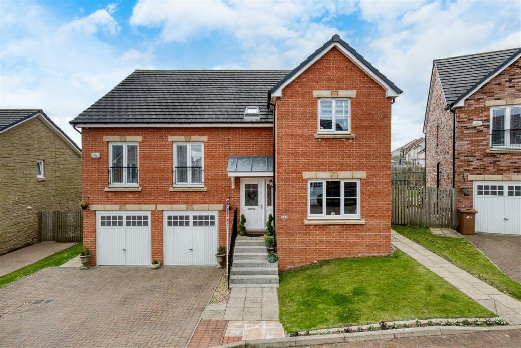 5 bedroom detached house for sale in Cardyke Way, Auchinloch, Glasgow, G66