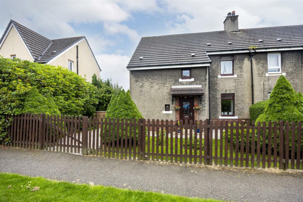 3 bedroom semidetached house for sale in Loch Road, Kirkintilloch