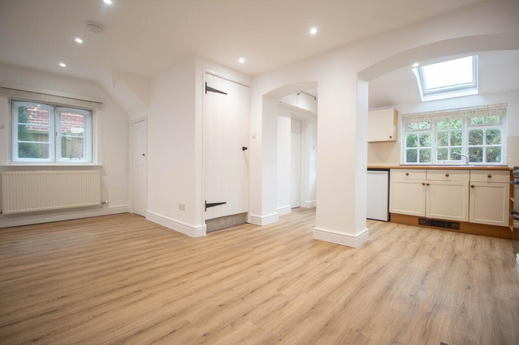 Additional property image - Dodleston Lane, Pulford, Chester