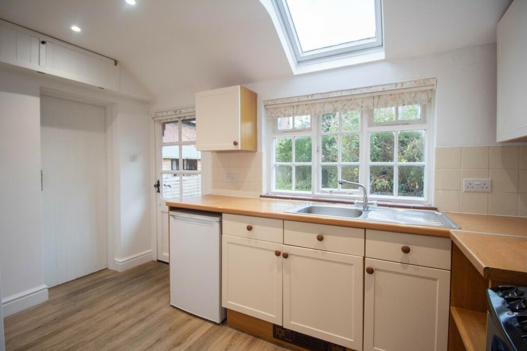 Additional property image - Dodleston Lane, Pulford, Chester