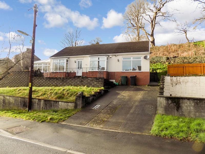 4 bedroom detached bungalow for sale in Giants Grave Road, Briton Ferry, Neath, Neath Port