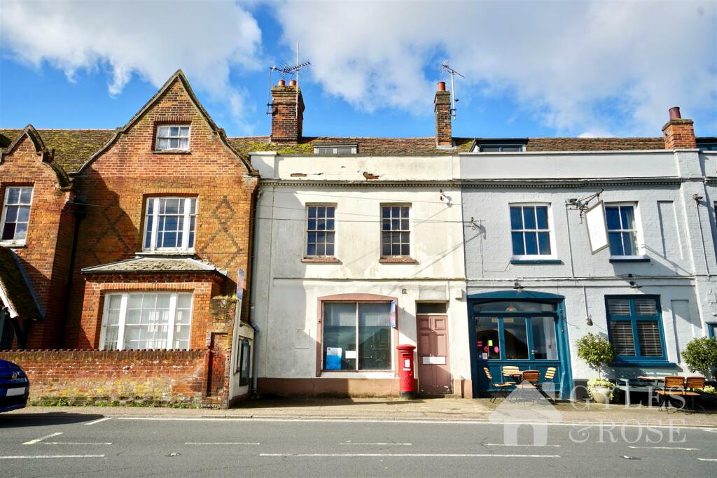 4 bedroom terraced house for sale in High Street, Mistley, Manningtree