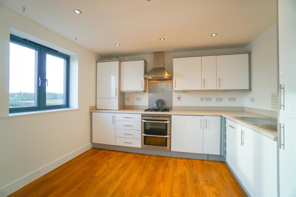 Additional property image - River Facing, Wivenhoe