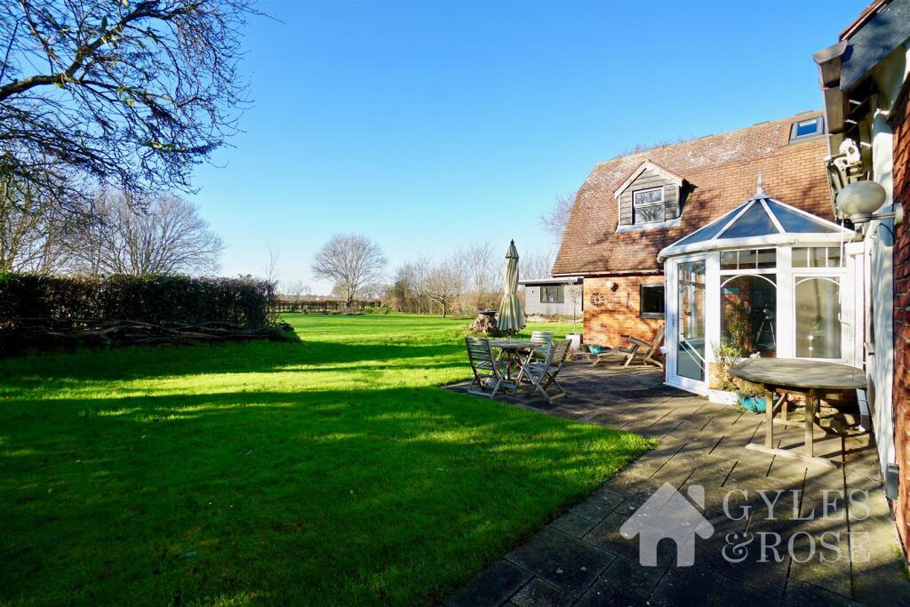 Additional property image - The Green, Tendring