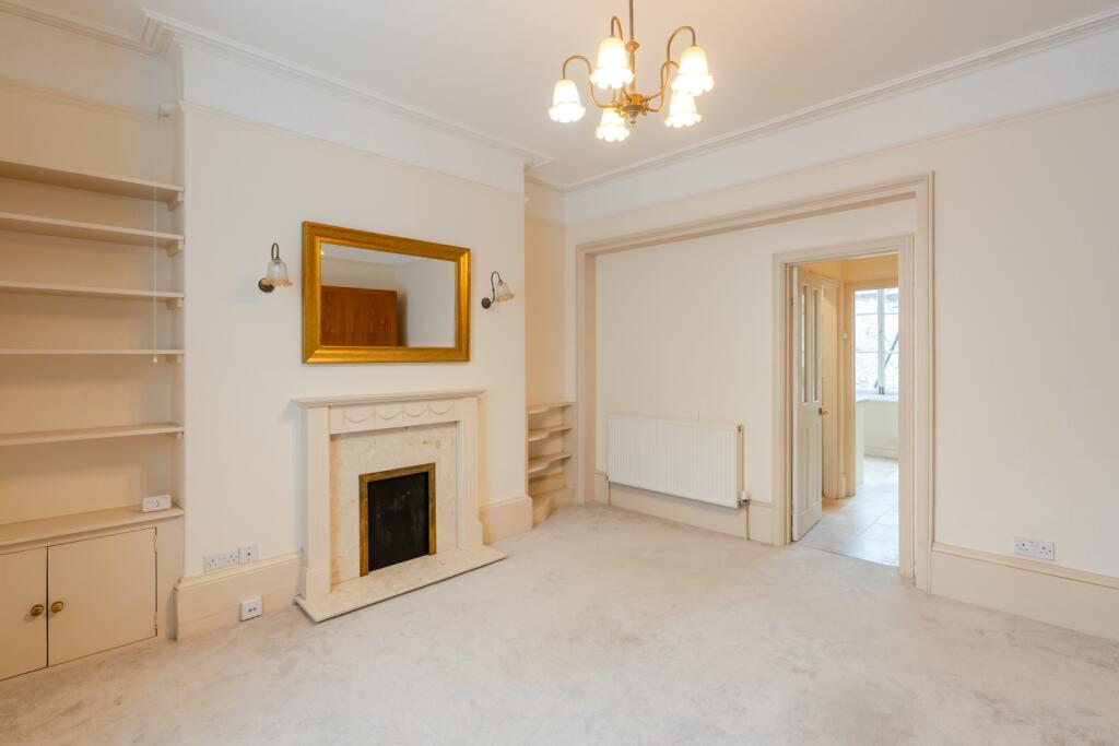 Main image of property: Oxford Street, Woodstock, OX20 1TT
