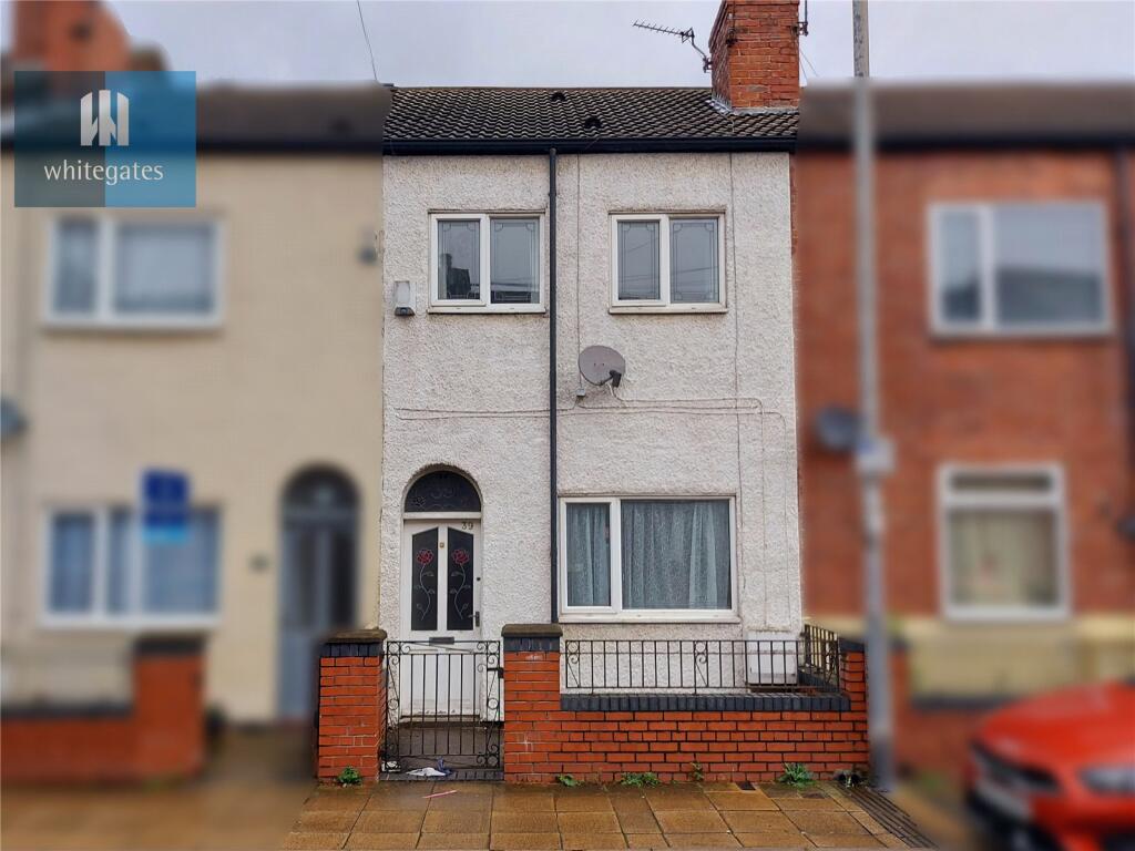 3 bedroom terraced house for sale in Lower Oxford Street, Castleford