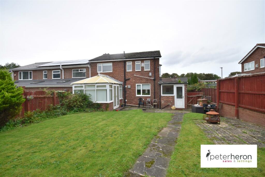 5 bedroom detached house for sale in Park Lea, East Herrington, Sunderland,  SR3