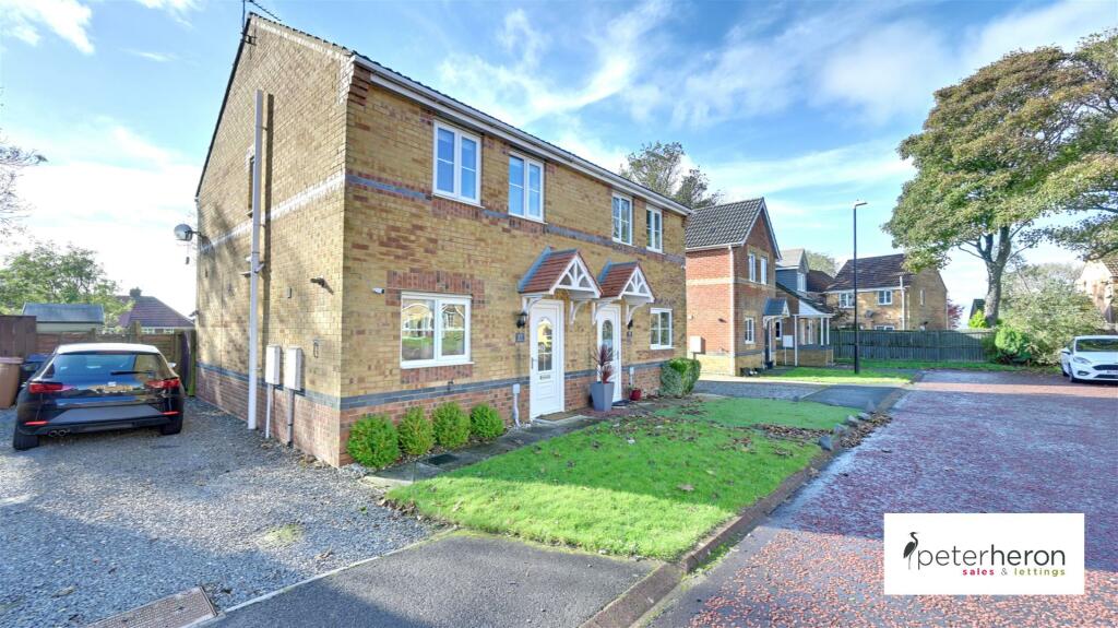 3 bedroom semidetached house for sale in Hetherset Close, Havelock