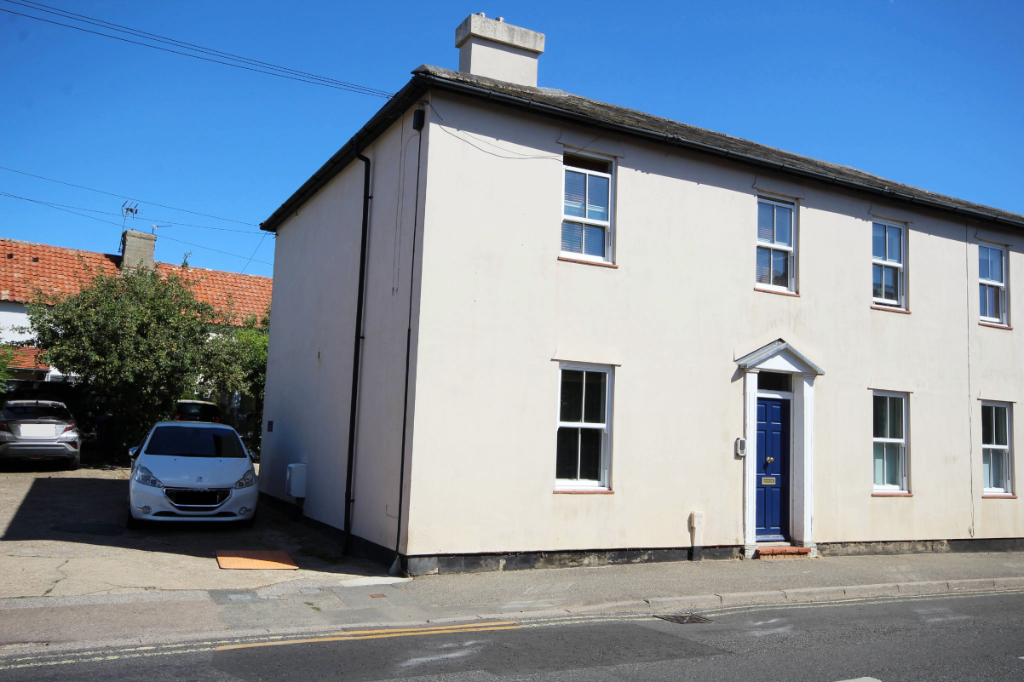 Main image of property: High Street, CO10