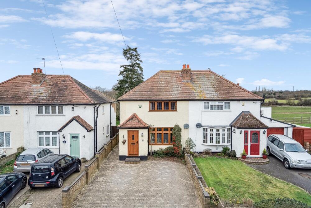 3 bedroom semidetached house for sale in Love Lane, Iver, SL0