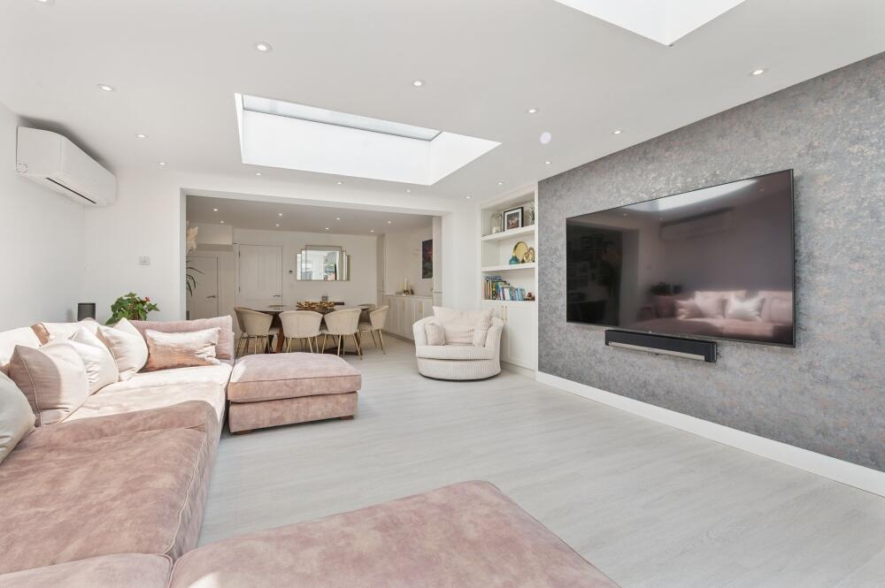 Main image of property: Apsley Walk, Iver, SL0