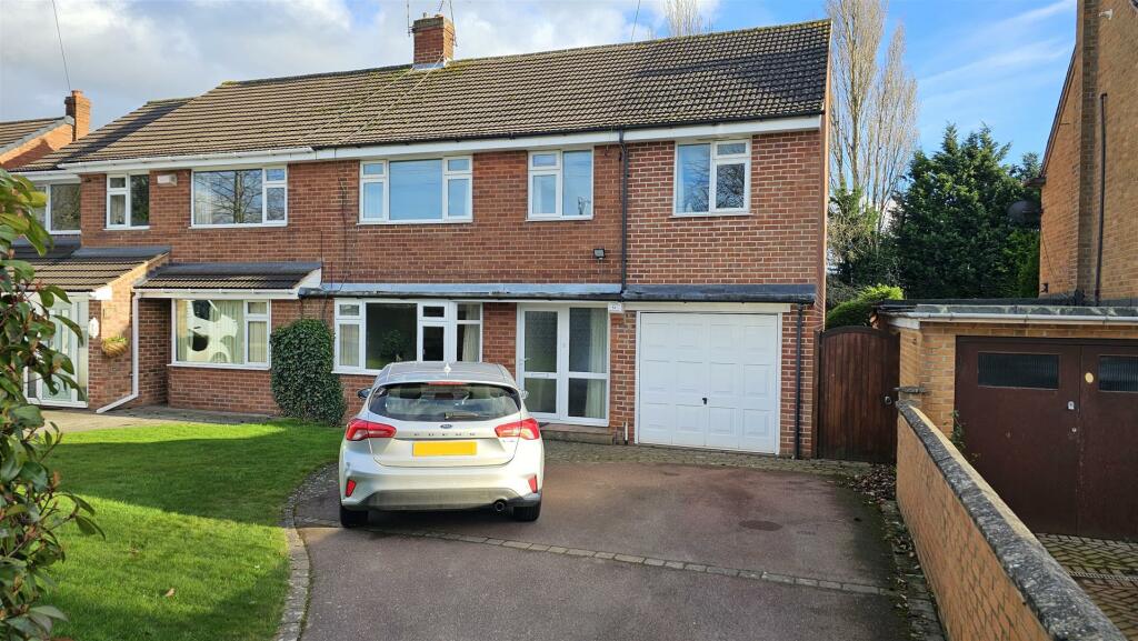 5 bedroom semidetached house for sale in Shelford Road, RadcliffeOn