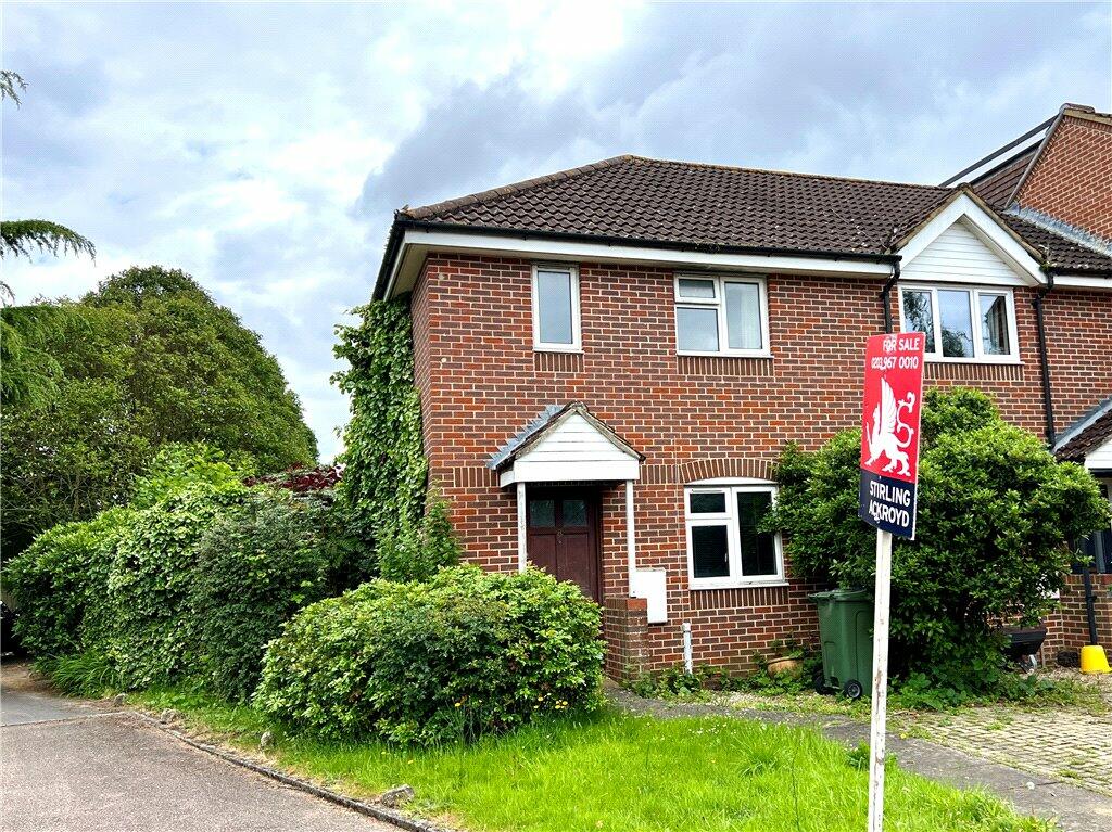 2 bedroom end of terrace house for sale in Bourne Close, Chilworth