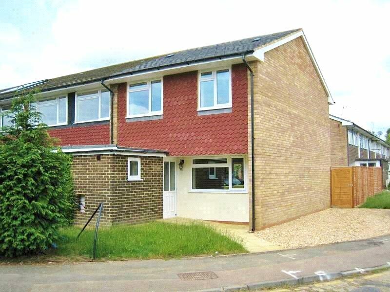 3 bedroom end of terrace house for rent in Guildford Park Avenue, Guildford, Surrey, GU2