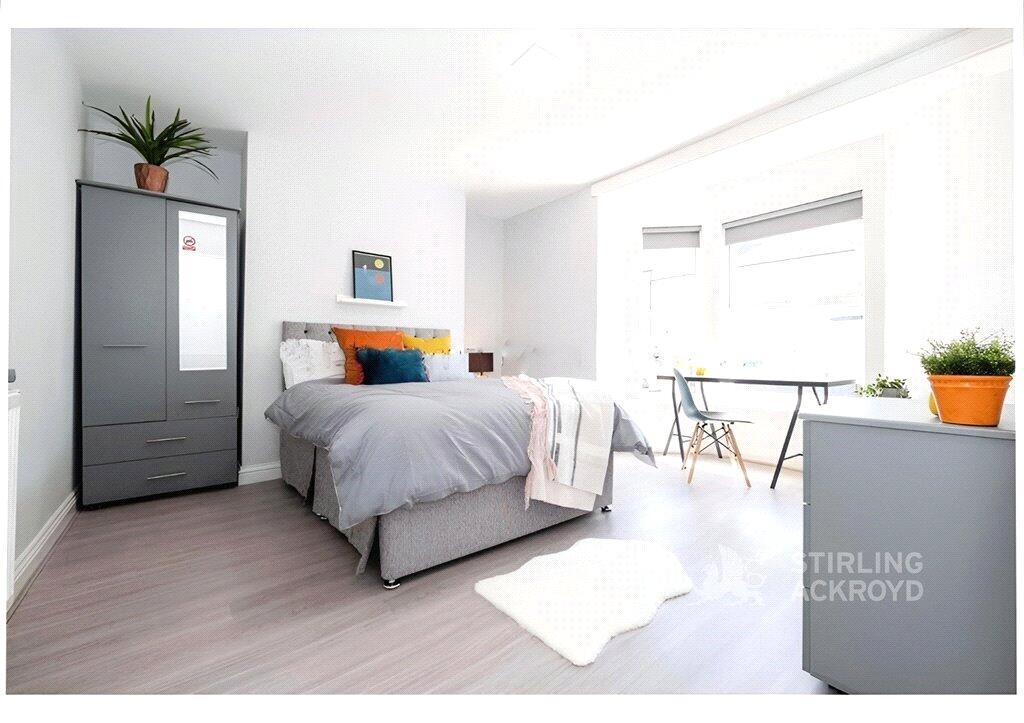 Main image of property: Waterloo Road, Aldershot, Hampshire, GU12