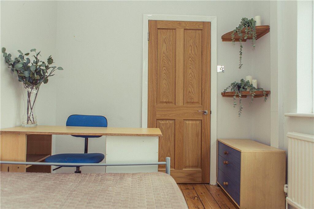 Main image of property: Guildford, Surrey, GU2