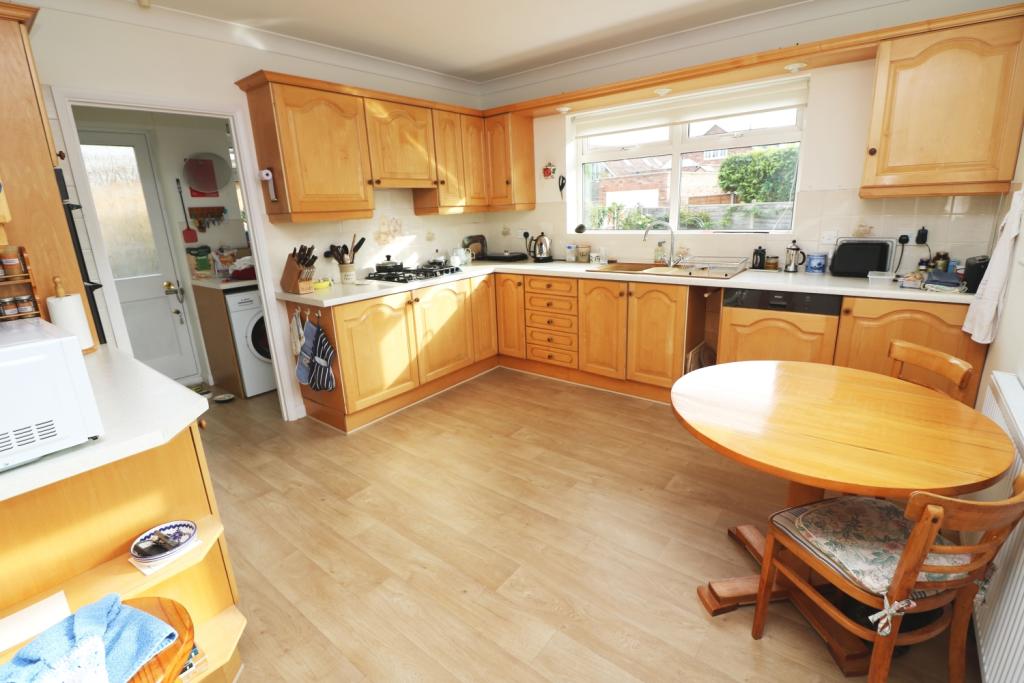 3 bedroom bungalow for sale in Thames Side, StainesuponThames, Surrey