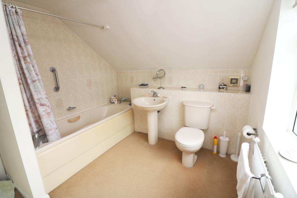 3 bedroom bungalow for sale in Thames Side, StainesuponThames, Surrey