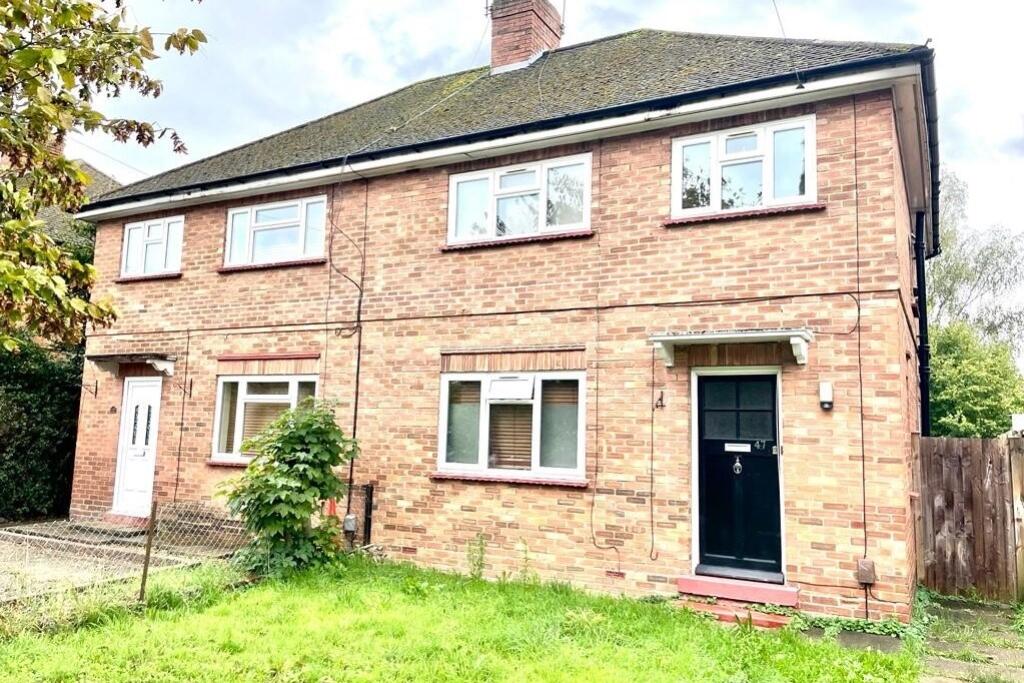 3 bedroom semidetached house for sale in Lynwood Avenue, Egham, Surrey, TW20