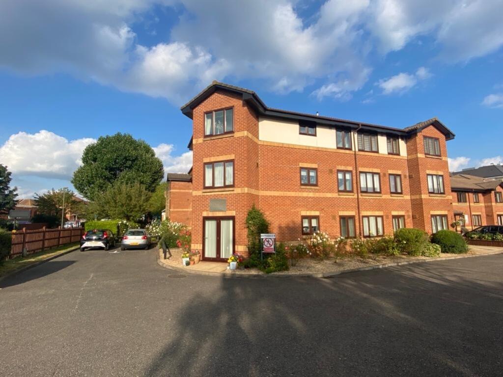 2 bedroom retirement property for sale in Orchid Court Albany Place