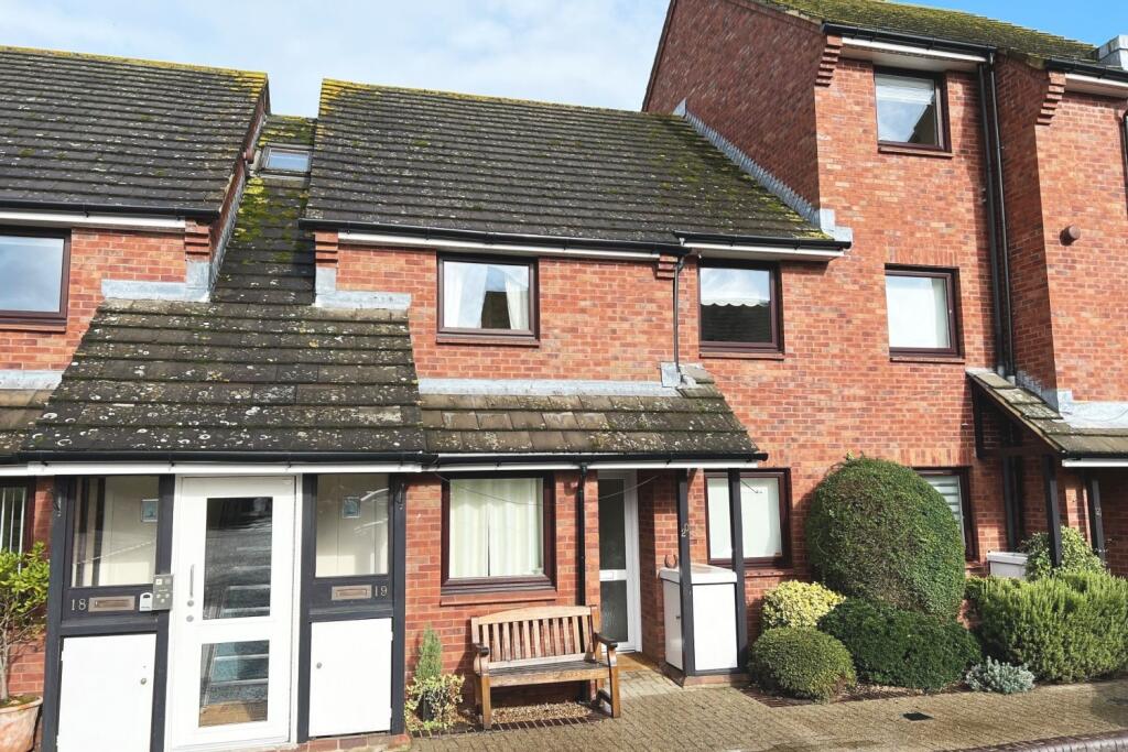 2 bedroom ground floor flat for sale in Fairhaven Court, Fairhaven