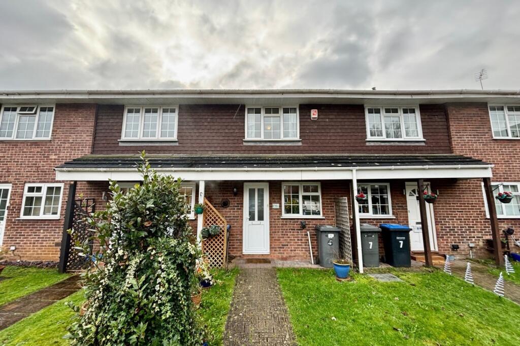 2 bedroom terraced house for sale in Bourne Meadow, Egham, Surrey, TW20