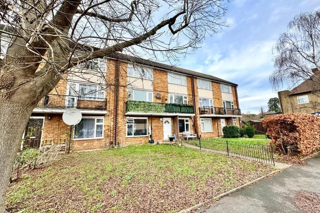 2 bedroom for sale in Chestnut Court Main Street, Feltham