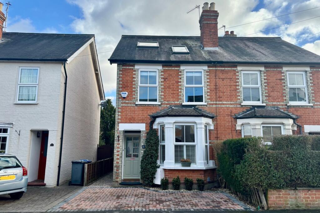3 bedroom semidetached house for sale in Clarence Street, Egham, Surrey, TW20
