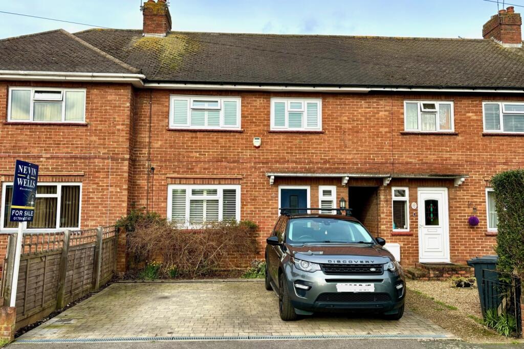 3 bedroom terraced house for sale in Rowan Avenue, Egham, Surrey, TW20