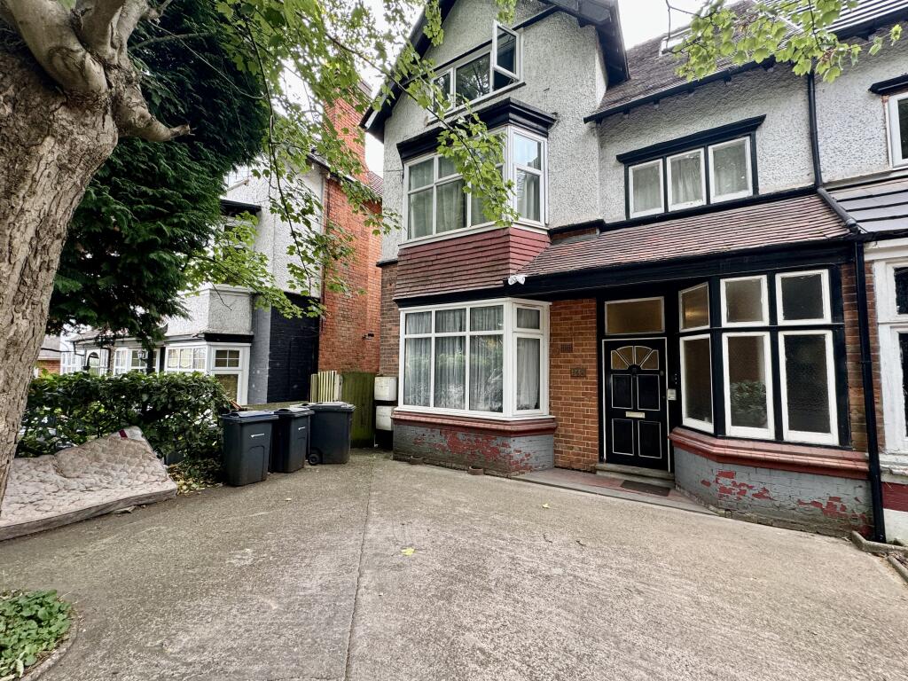 Main image of property: Yardley Wood Road, B13