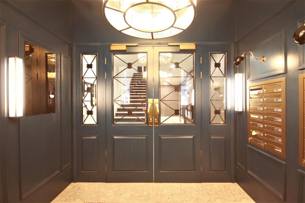 Main image of property: Lightwell, 71 Cornwall Street, B3 2EE