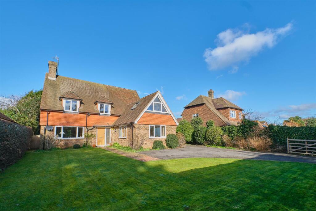 4 bedroom detached house for sale in Firle Drive, Seaford, BN25