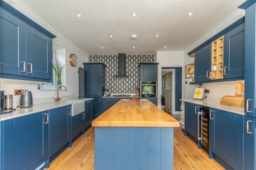 Additional property image - Chyngton Gardens, Seaford